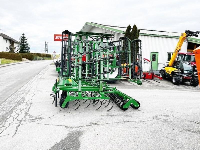 Grubber des Typs Sonstige Saatbeetkombination 5,6 m Coral Plus, Neumaschine in St. Marienkirchen (Bild 8)