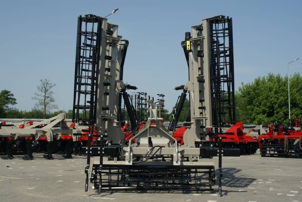 Grubber des Typs Sonstige Saatbettkombination / cultivator, Neumaschine in Michałowo (Bild 3)
