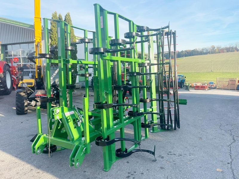 Grubber des Typs Sonstige Stekro Neptun 5 m Leichtgrubber, Neumaschine in St. Marienkirchen (Bild 1)
