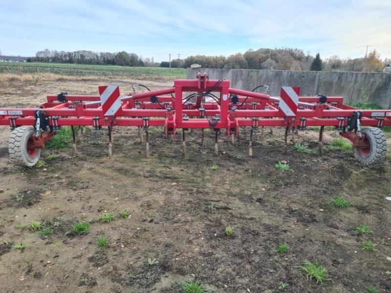 Grubber tip Sonstige TRIC6M, Gebrauchtmaschine in BRAY en Val (Poză 1)