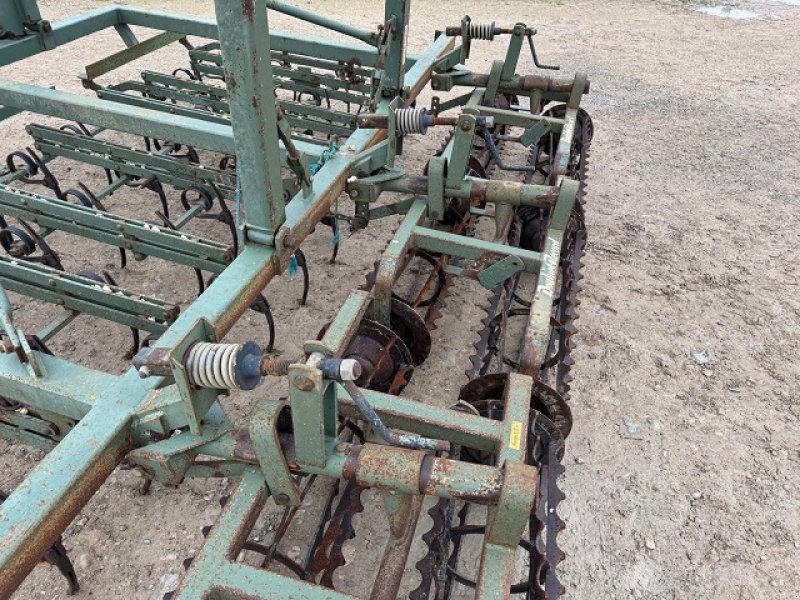 Grubber des Typs Sonstige VIBRO 6M, Gebrauchtmaschine in PITHIVIERS Cedex (Bild 11)