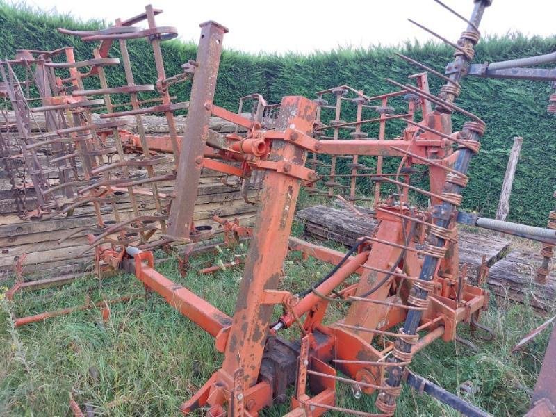 Grubber des Typs Sonstige VIBRO, Gebrauchtmaschine in CHAUMONT (Bild 2)