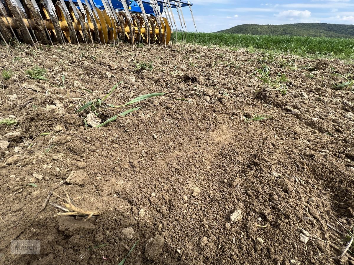 Grubber des Typs Treffler TG615 Präzisions-Grubber (Symbolfotos), Neumaschine in Burgkirchen (Bild 11)