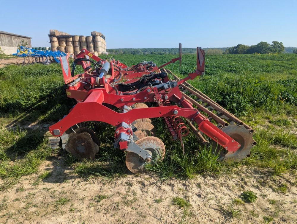 Grubber des Typs Unia ARES XL H6, Gebrauchtmaschine in FRESNAY LE COMTE (Bild 3)