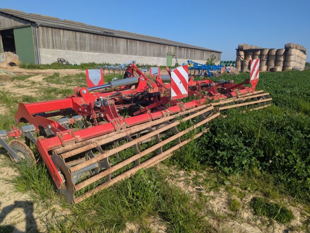 Grubber des Typs Unia ARES XL H6, Gebrauchtmaschine in FRESNAY LE COMTE (Bild 1)