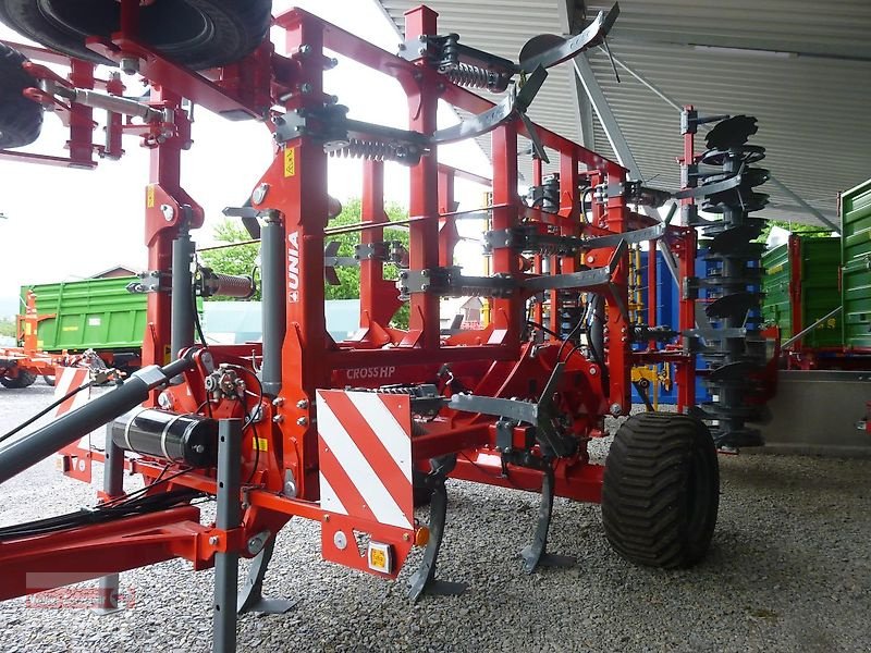 Grubber des Typs Unia Cross HP 6 vierbalkiger Flügelschargrubber Doppel U-Walze Auslösekraft 560kg, Neumaschine in Ostheim/Rhön (Bild 26)