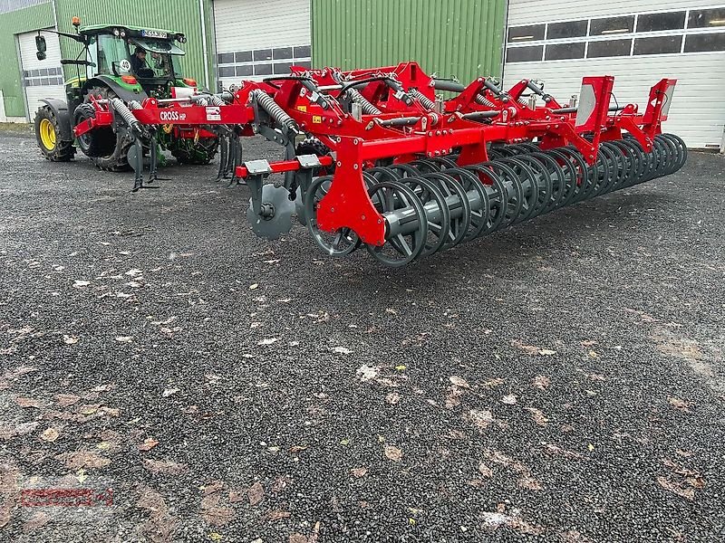 Grubber des Typs Unia Cross HP 6 vierbalkiger Flügelschargrubber Doppel U-Walze Auslösekraft 560kg, Neumaschine in Ostheim/Rhön (Bild 17)