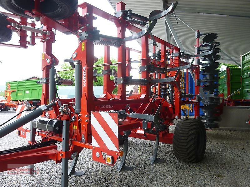 Grubber des Typs Unia Cross HP 6 vierbalkiger Flügelschargrubber Doppel U-Walze Auslösekraft 600 kg, Neumaschine in Ostheim/Rhön (Bild 28)