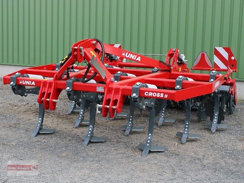 Grubber des Typs Unia Cross II dreibalkiger Flügelschargrubber 3 m 600 kg Auslösekraft, Neumaschine in Ostheim/Rhön