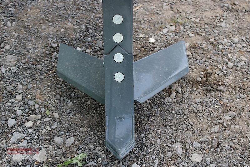 Grubber des Typs Unia Cross II dreibalkiger Flügelschargrubber 3m 600kg Auslösekraft, Neumaschine in Ostheim/Rhön (Bild 11)