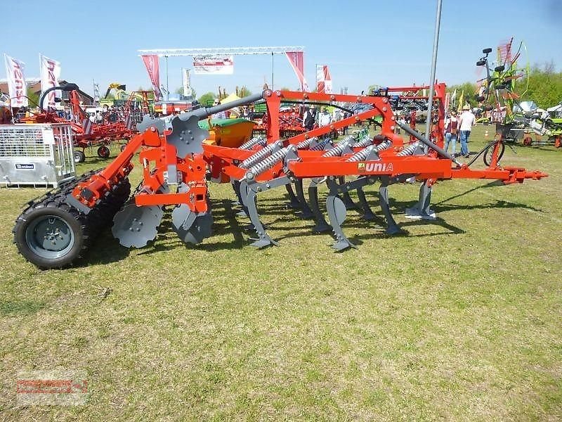 Grubber of the type Unia Cross S 3, Neumaschine in Ostheim/Rhön (Picture 1)