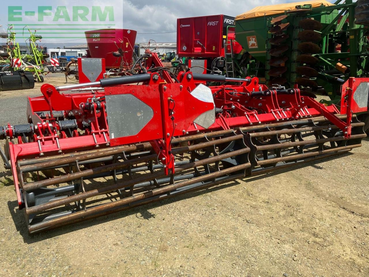 Grubber типа Unia dechaumeur, Gebrauchtmaschine в PLOUIGNEAU (Фотография 3)