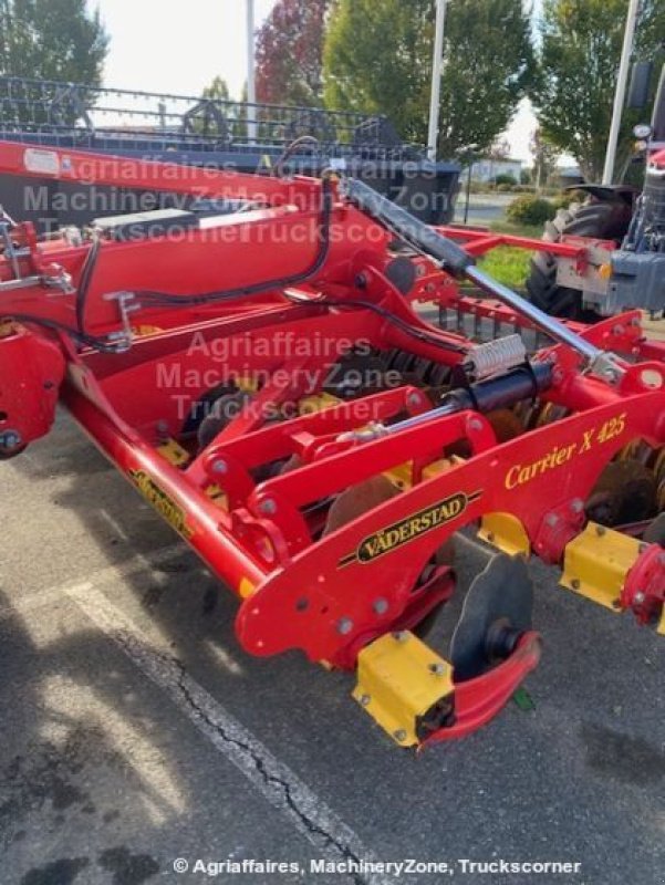 Grubber des Typs Väderstad CARRIER X 425, Gebrauchtmaschine in LOMBEZ (Bild 2)