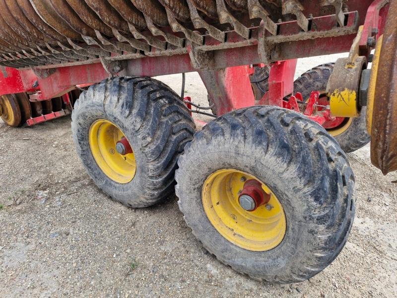 Grubber typu Väderstad CARRIER925, Gebrauchtmaschine v BRAY en Val (Obrázek 4)