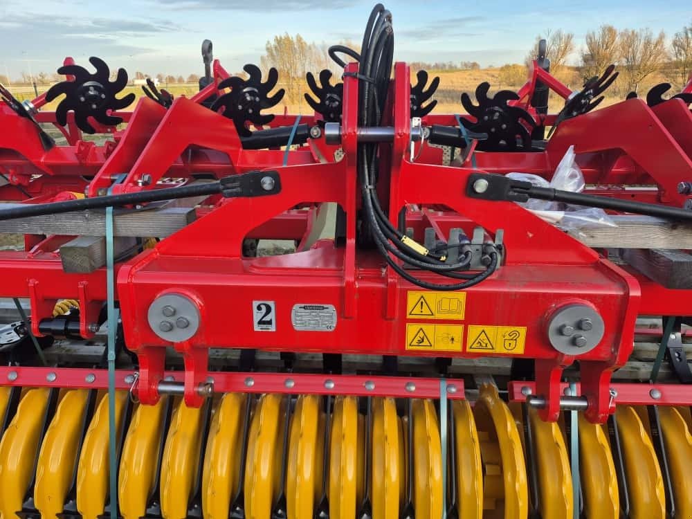 Grubber des Typs Väderstad CULTUS CS HD 425, Neumaschine in Mrągowo (Bild 2)