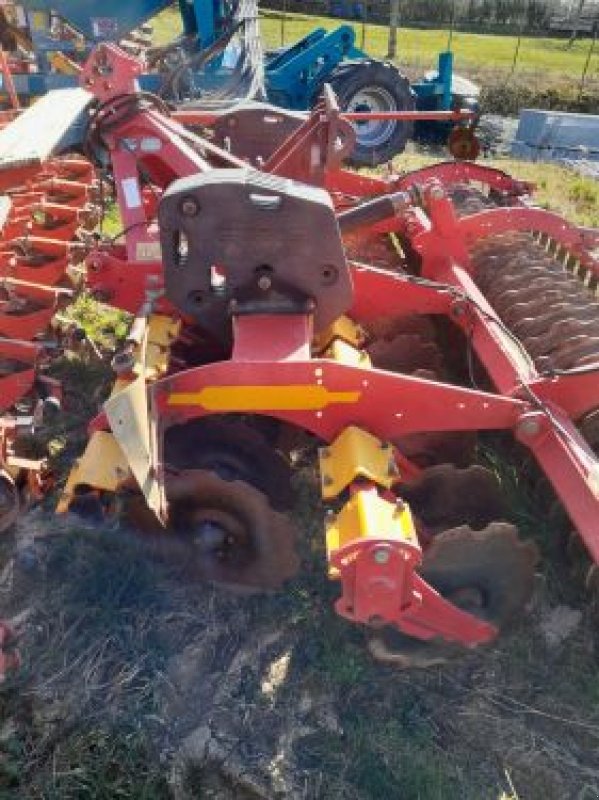 Grubber des Typs Väderstad DECHAUMEUR, Gebrauchtmaschine in Belleville sur Meuse (Bild 8)