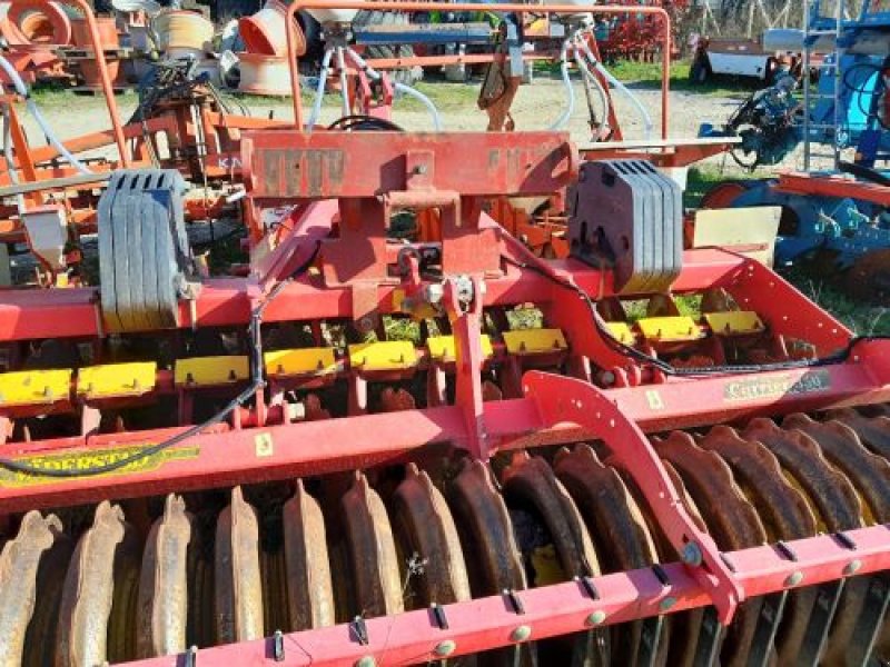 Grubber des Typs Väderstad DECHAUMEUR, Gebrauchtmaschine in Belleville sur Meuse (Bild 10)