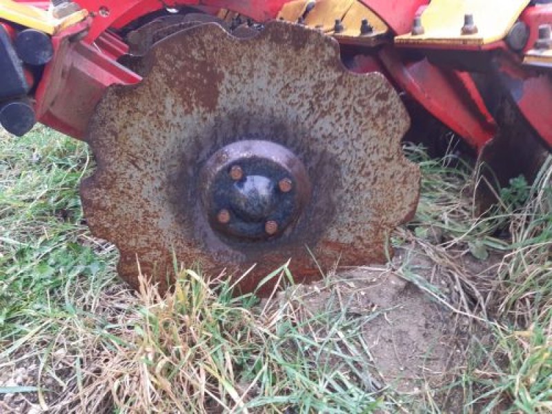 Grubber des Typs Väderstad DECHAUMEUR, Gebrauchtmaschine in Belleville sur Meuse (Bild 2)