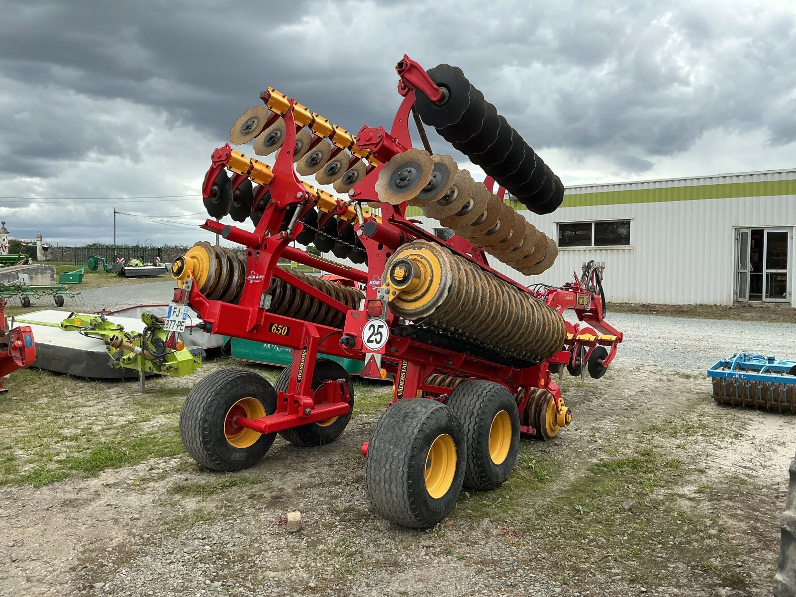 Grubber типа Väderstad DECHAUMEUR, Gebrauchtmaschine в ST CLEMENT DE LA PLACE (Фотография 5)