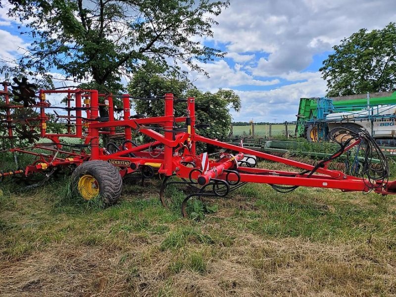 Väderstad SW 440 Swift, Gebrauchtmaschine, Rok výroby: 2015 (Obrázek 1) Grubber typu Väderstad SW 440 Swift, Gebrauchtmaschine v Könnern (Obrázek 1)