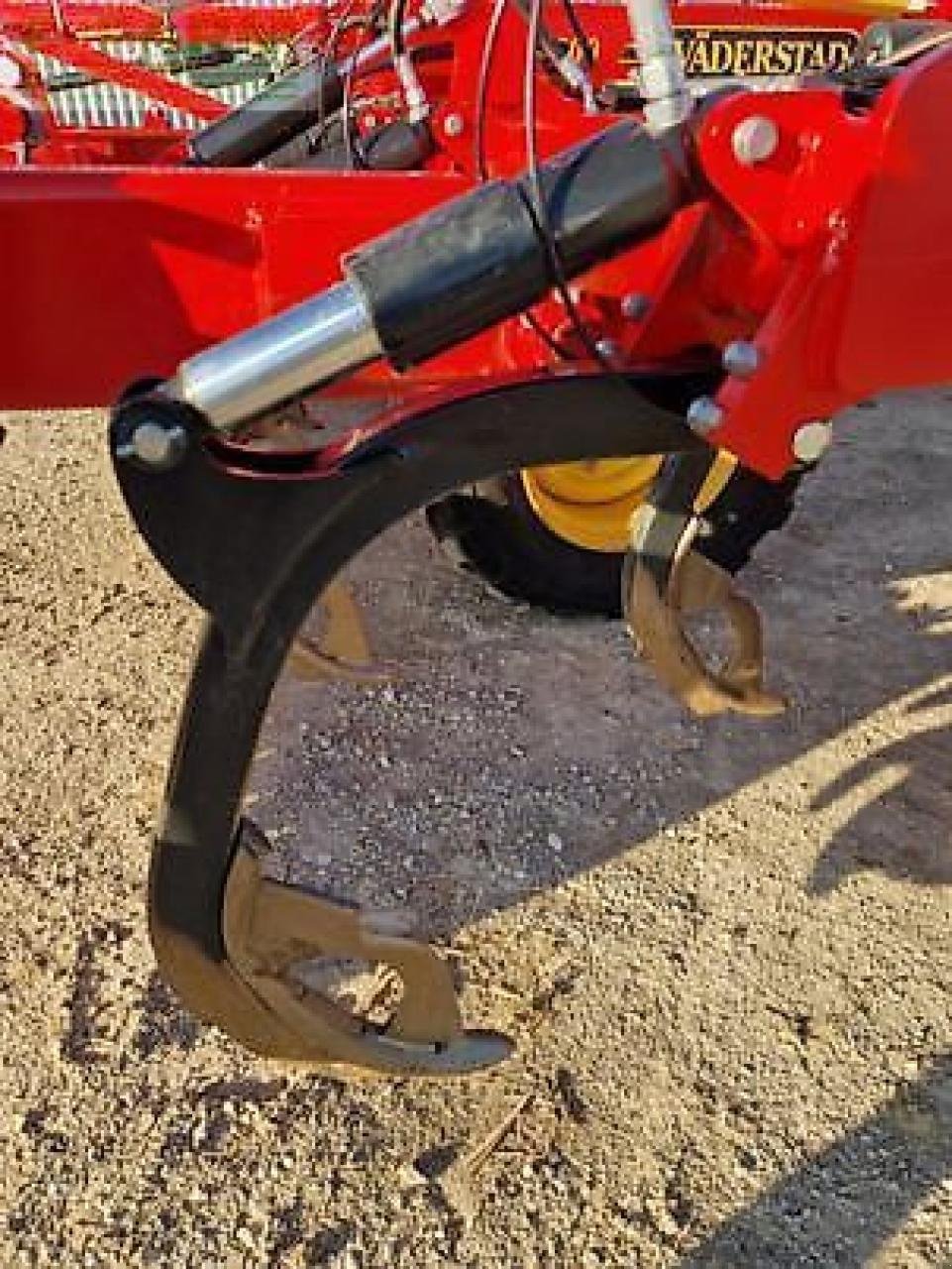 Grubber typu Väderstad top down 600, Gebrauchtmaschine v MONFERRAN (Obrázek 11)