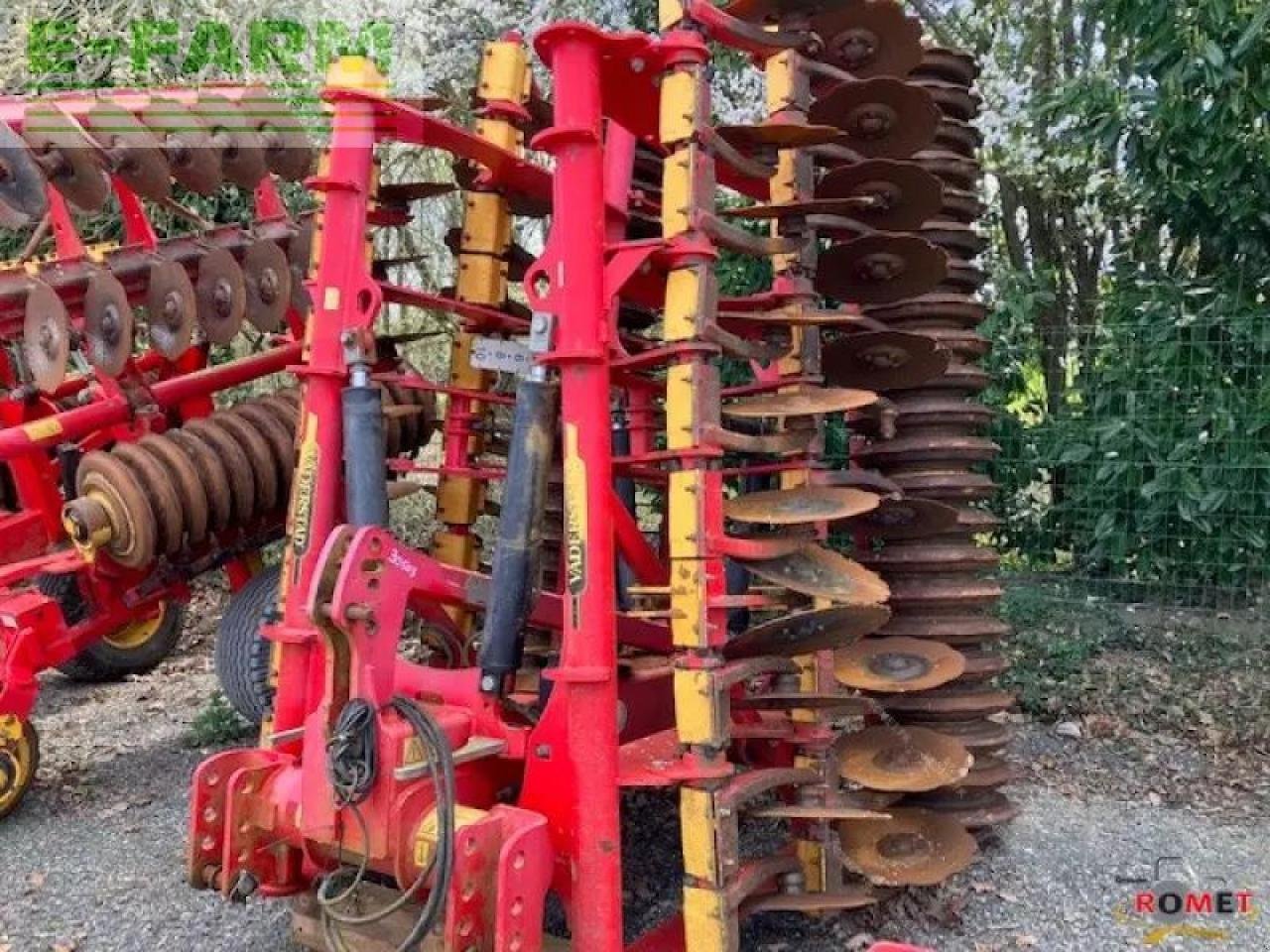 Grubber от тип Väderstad x 525, Gebrauchtmaschine в GENNES-SUR-GLAIZE (Снимка 3)