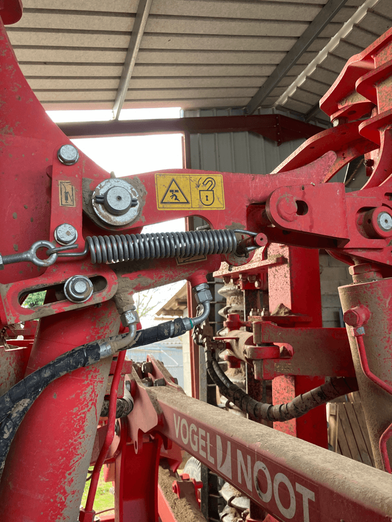 Grubber типа Vogel & Noot DECHAUMEUR, Gebrauchtmaschine в SAINT ANDIOL (Фотография 3)