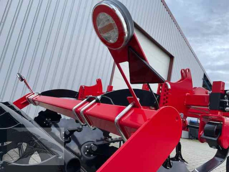 Grubber des Typs Voratek Flügelschargrubber 2,6m, Neumaschine in Südheide (Bild 4)