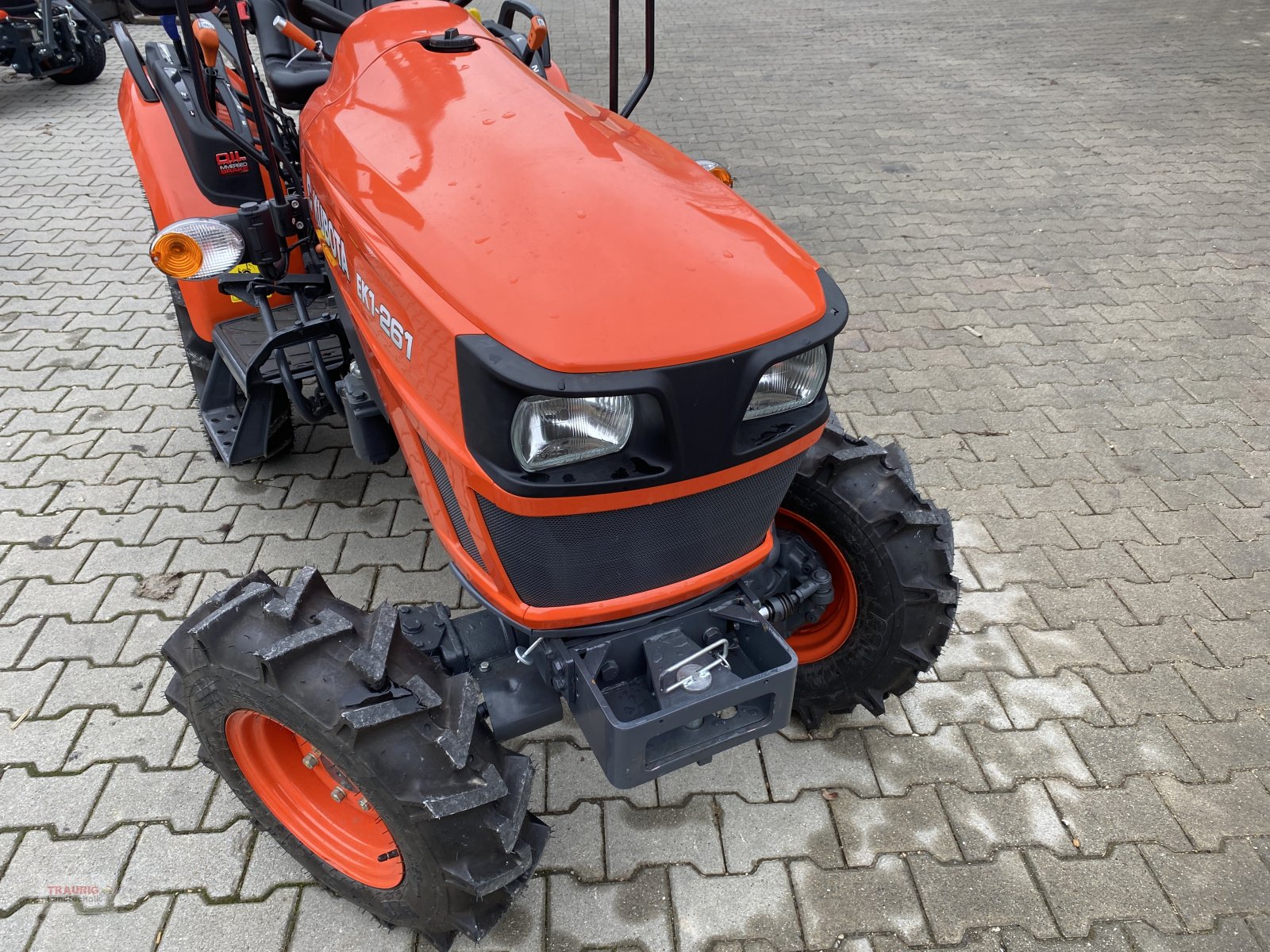Grünlandtraktor des Typs Kubota EK1-261, Neumaschine in Mainburg/Wambach (Bild 5)