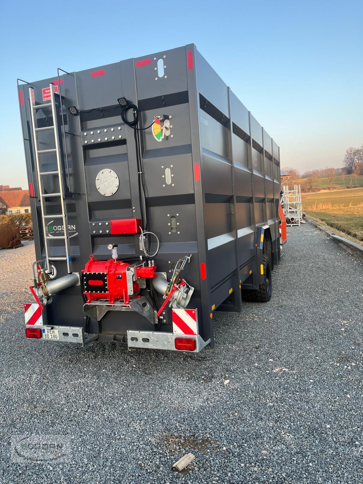 Güllecontainer του τύπου Bogdan Verschlauchungscontainer, Neumaschine σε Rohr i. NB (Φωτογραφία 9)