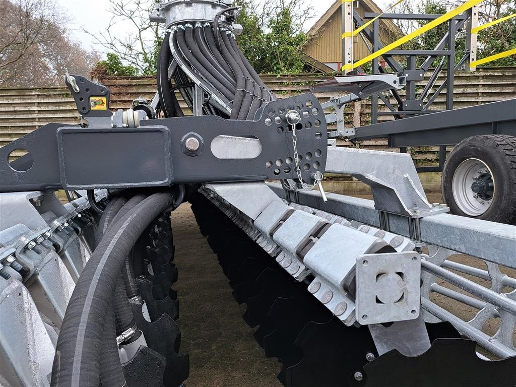 Gülleeinarbeitungstechnik za tip Beckmann Volmer T-Rubber TRG W601, Gebrauchtmaschine u Nykøbing Mors (Slika 14)