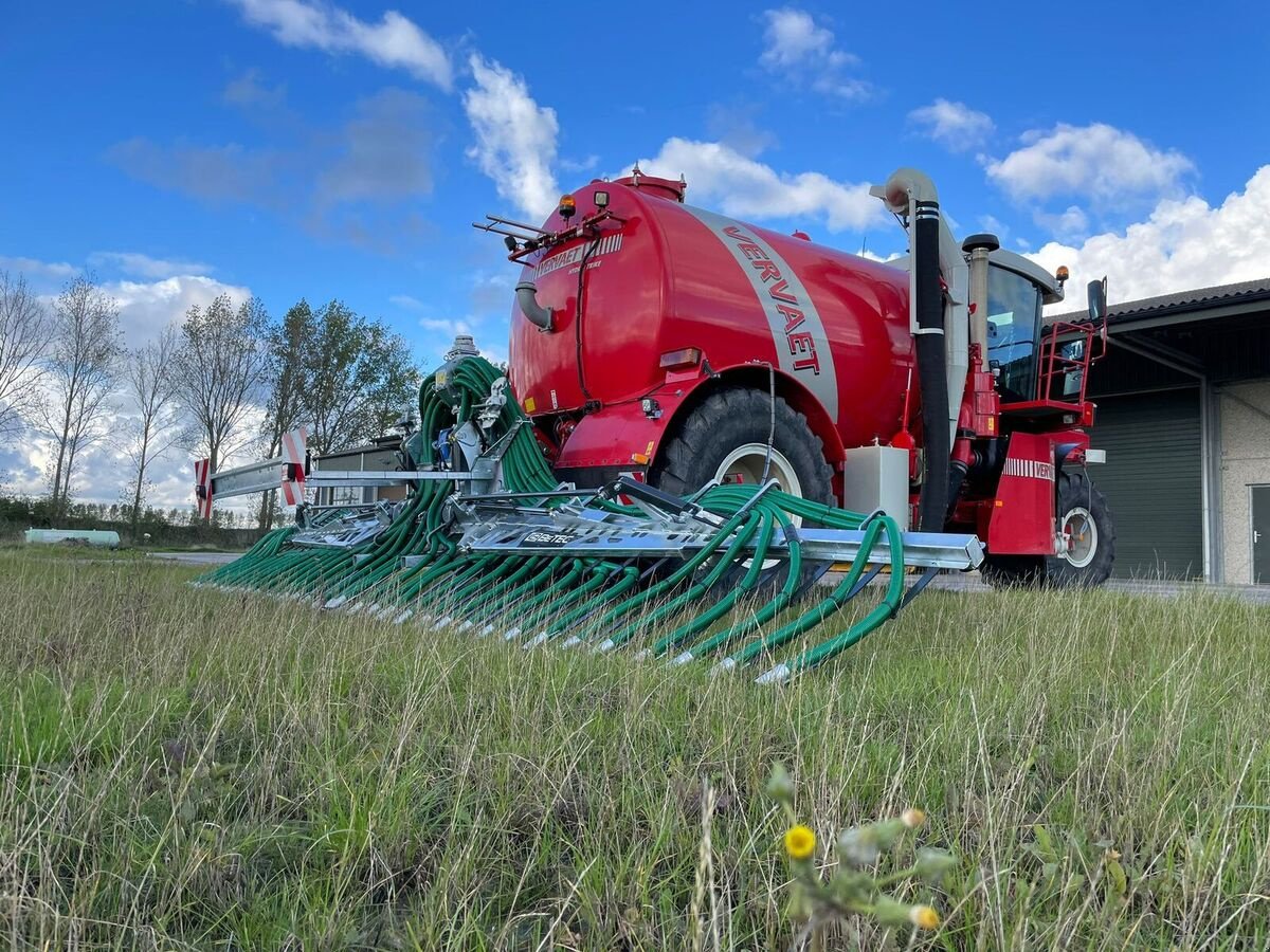 Gülleeinarbeitungstechnik des Typs BETEC Gülleverteiler / slurry injector, Neumaschine in Michałowo (Bild 8)