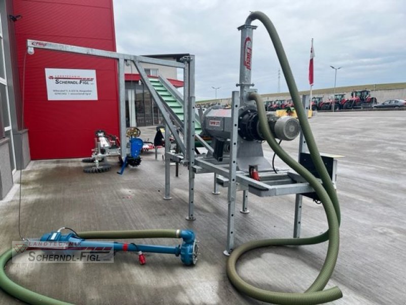 Gülleeinarbeitungstechnik of the type Fliegl Gülleseparator, Neumaschine in St.Margarethen (Picture 1)