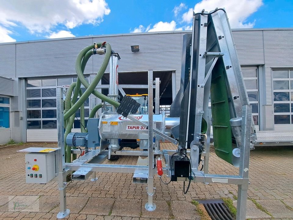 Gülleeinarbeitungstechnik des Typs Fliegl Tapir 375, Neumaschine in Bad Kötzting (Bild 5)