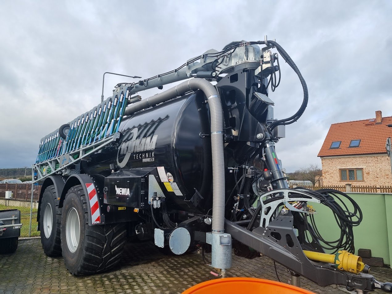Gülleeinarbeitungstechnik del tipo KUMM Technik KTR20.5, Neumaschine In Stankov (Immagine 1)