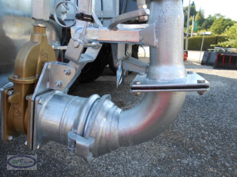 Gülleeinarbeitungstechnik des Typs Möscha Pendelverteiler S 68 W, Neumaschine in Münzkirchen (Bild 4)