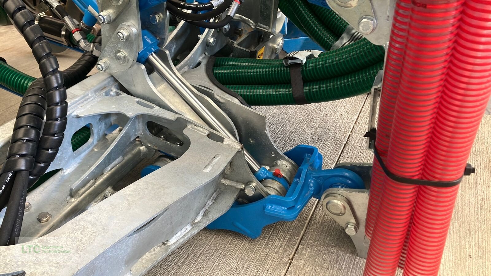 Gülleeinarbeitungstechnik Türe ait Sonstige UP 9 Schleppschuhverteiler, Neumaschine içinde Redlham (resim 8)