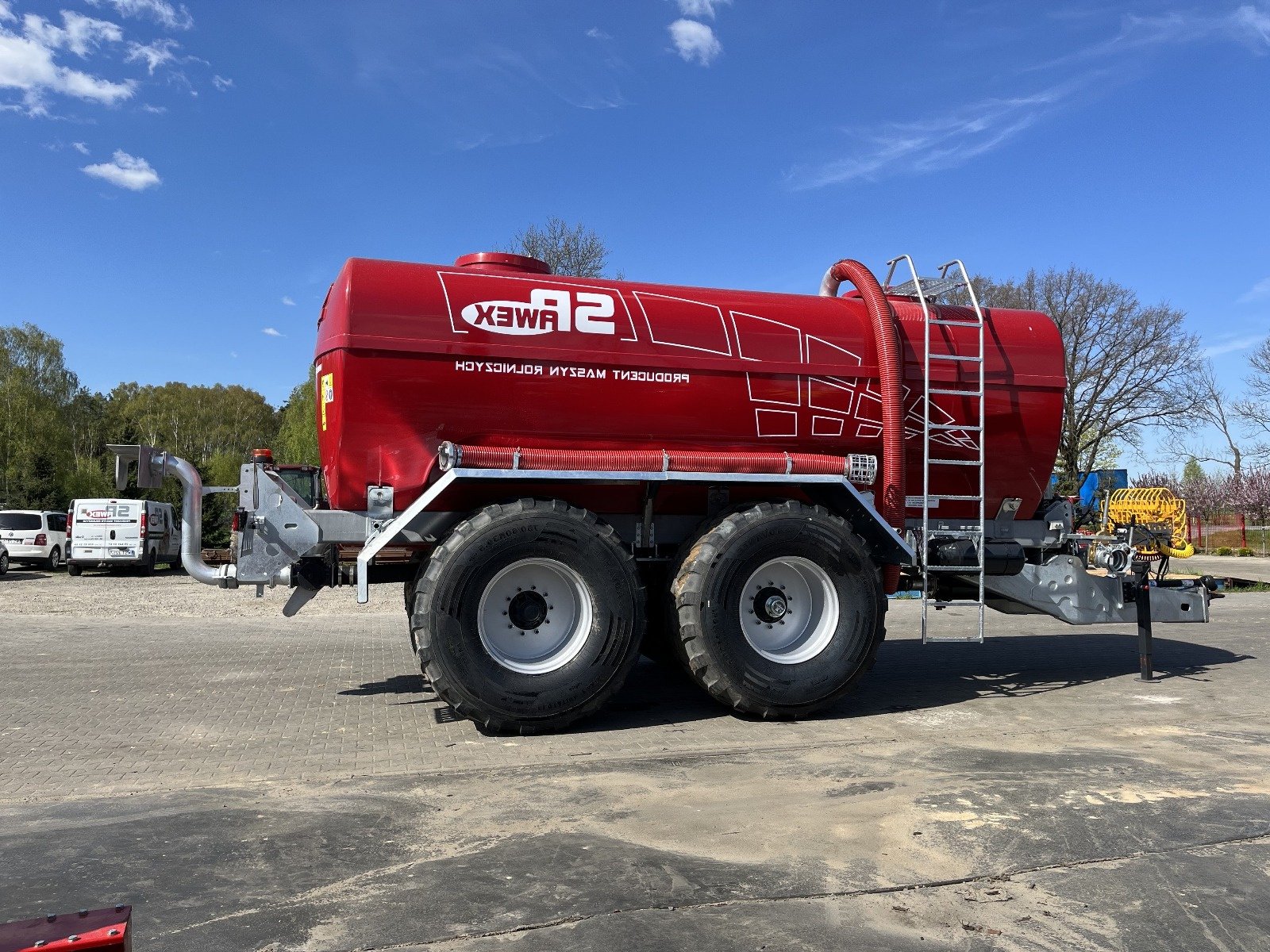 Gülleeinarbeitungstechnik des Typs Spawex Gülletankwagen / slurry tanker, Neumaschine in Michałowo (Bild 11)