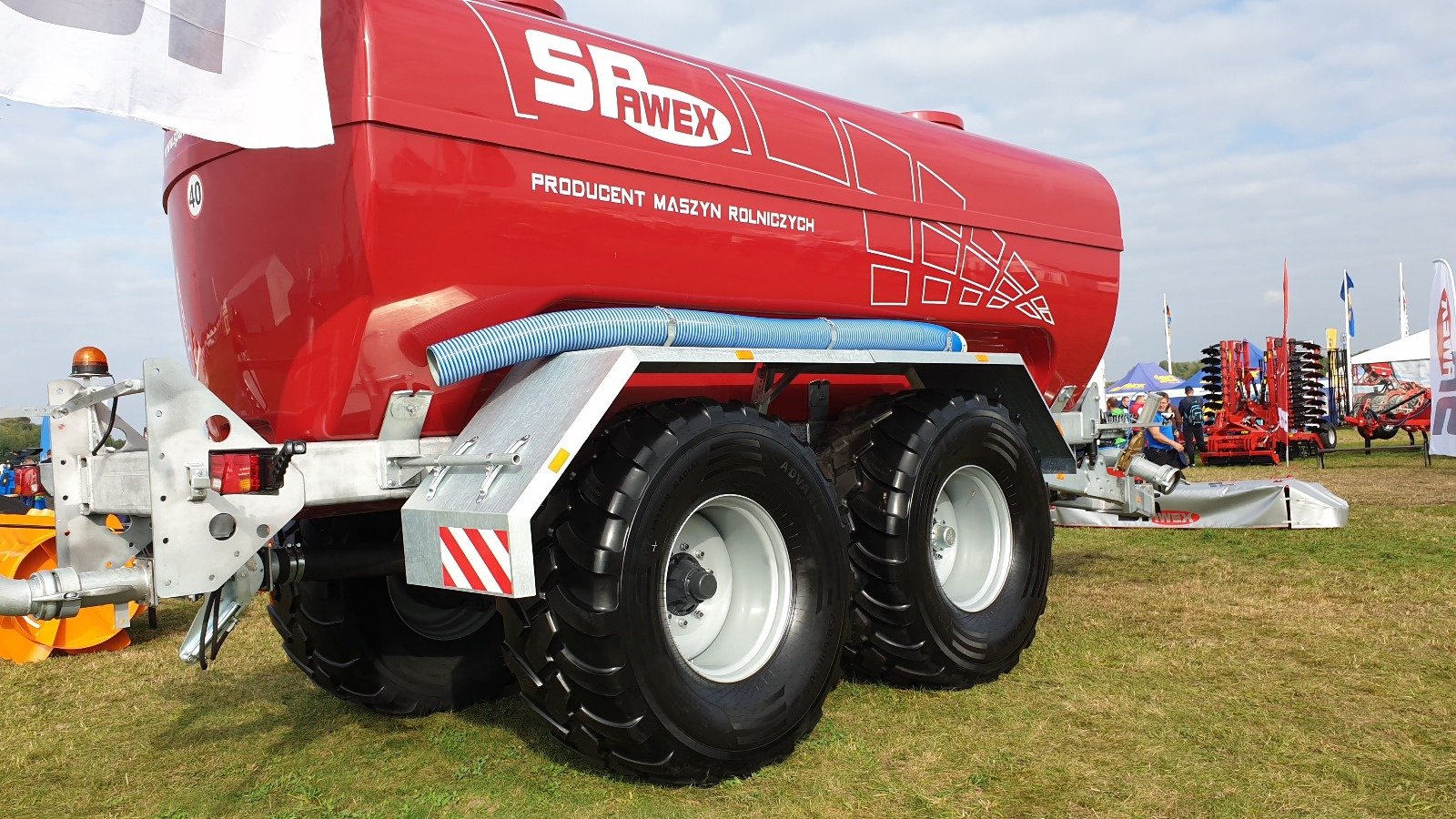 Gülleeinarbeitungstechnik des Typs Spawex Gülletankwagen / slurry tanker, Neumaschine in Michałowo (Bild 14)
