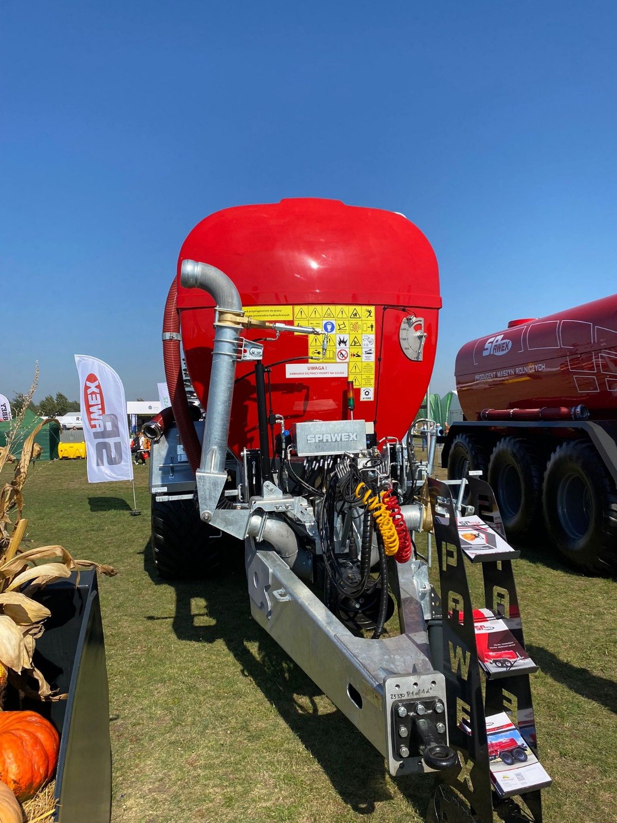 Gülleeinarbeitungstechnik des Typs Spawex Gülletankwagen / slurry tanker, Neumaschine in Michałowo (Bild 18)
