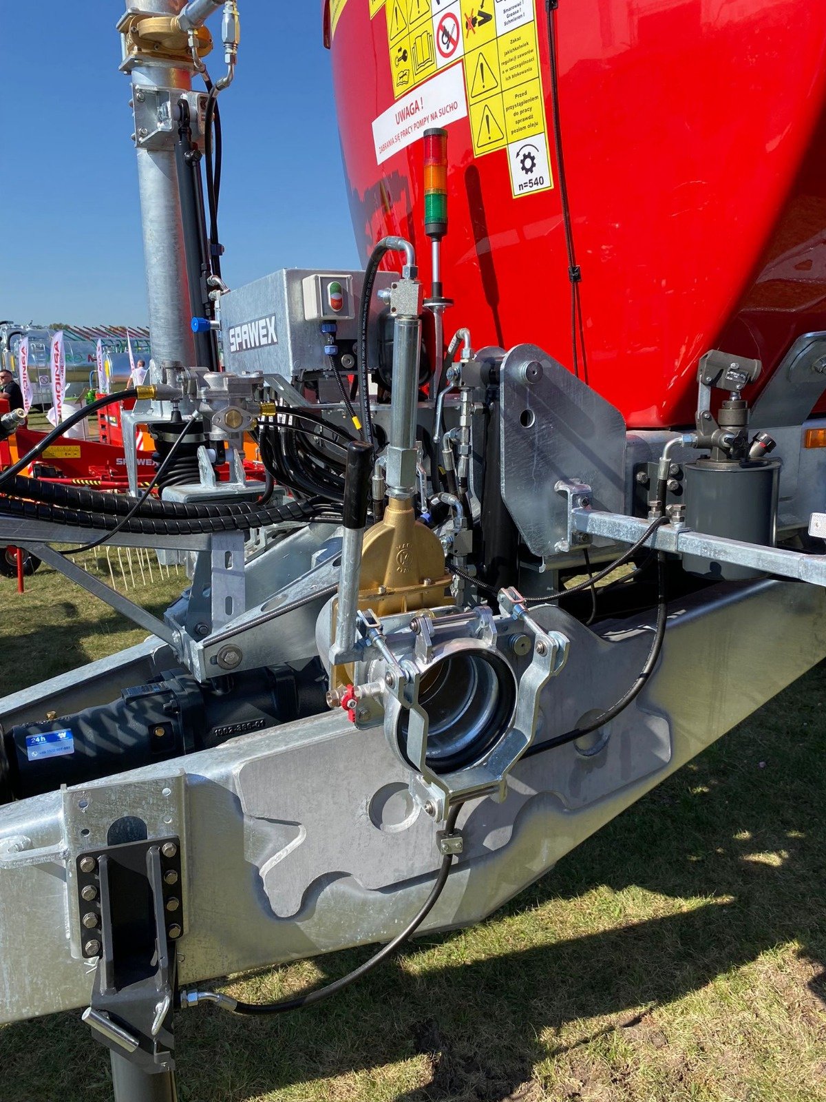 Gülleeinarbeitungstechnik des Typs Spawex Gülletankwagen / slurry tanker, Neumaschine in Michałowo (Bild 21)