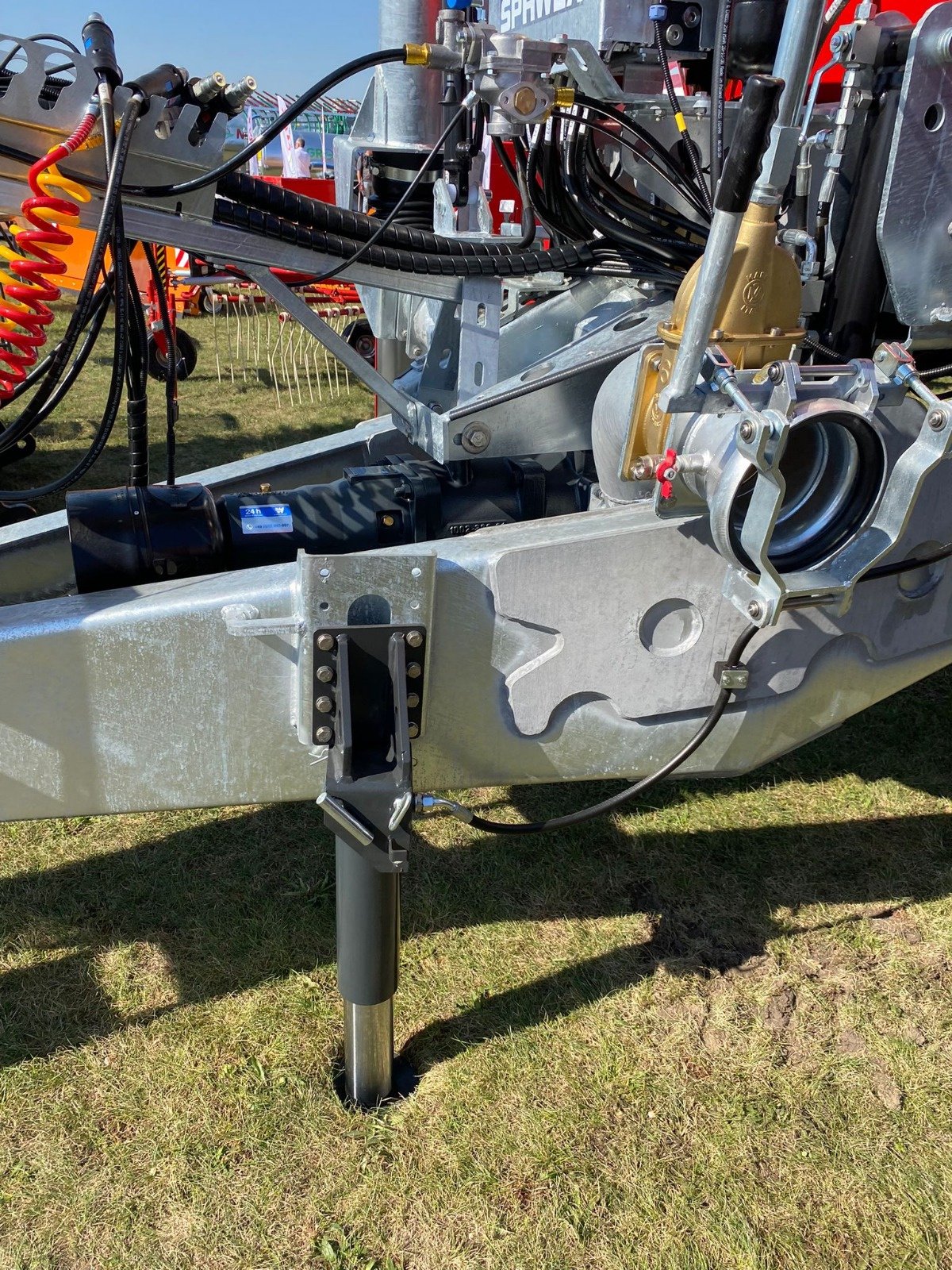 Gülleeinarbeitungstechnik des Typs Spawex Gülletankwagen / slurry tanker, Neumaschine in Michałowo (Bild 28)