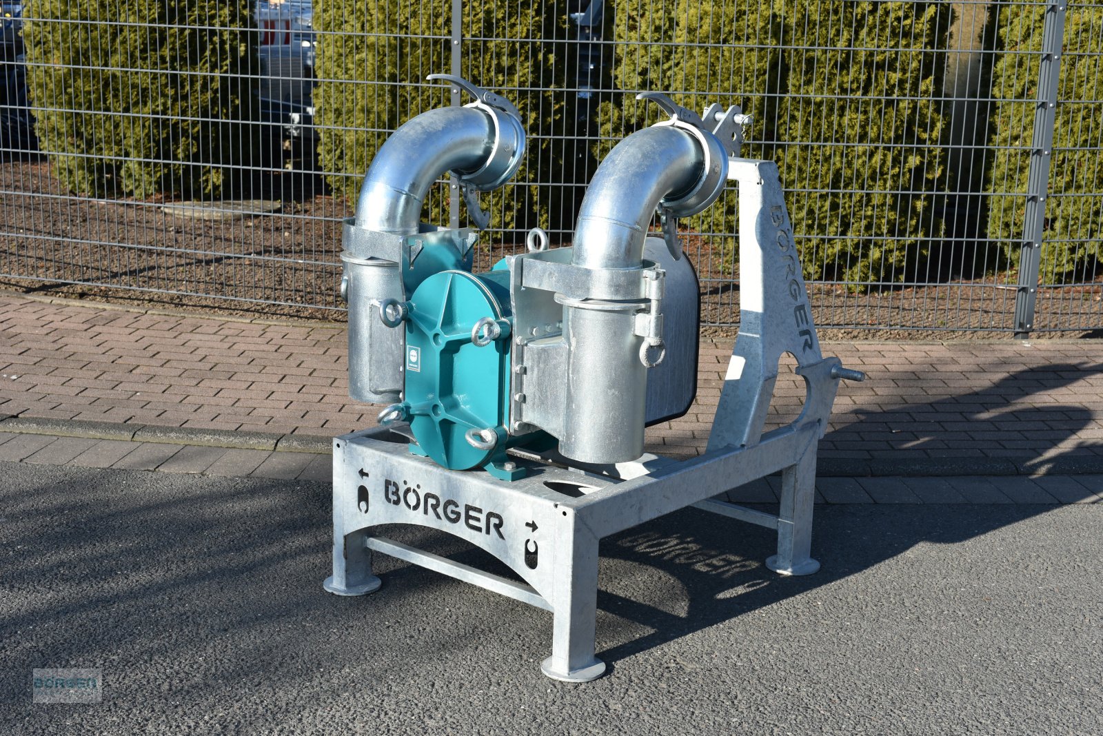 Güllepumpe des Typs Börger Drehkolbenpumpe CL 520, FL 518, FL 1036 auf Dreipunktbock, Neumaschine in Borken-Weseke (Bild 1)