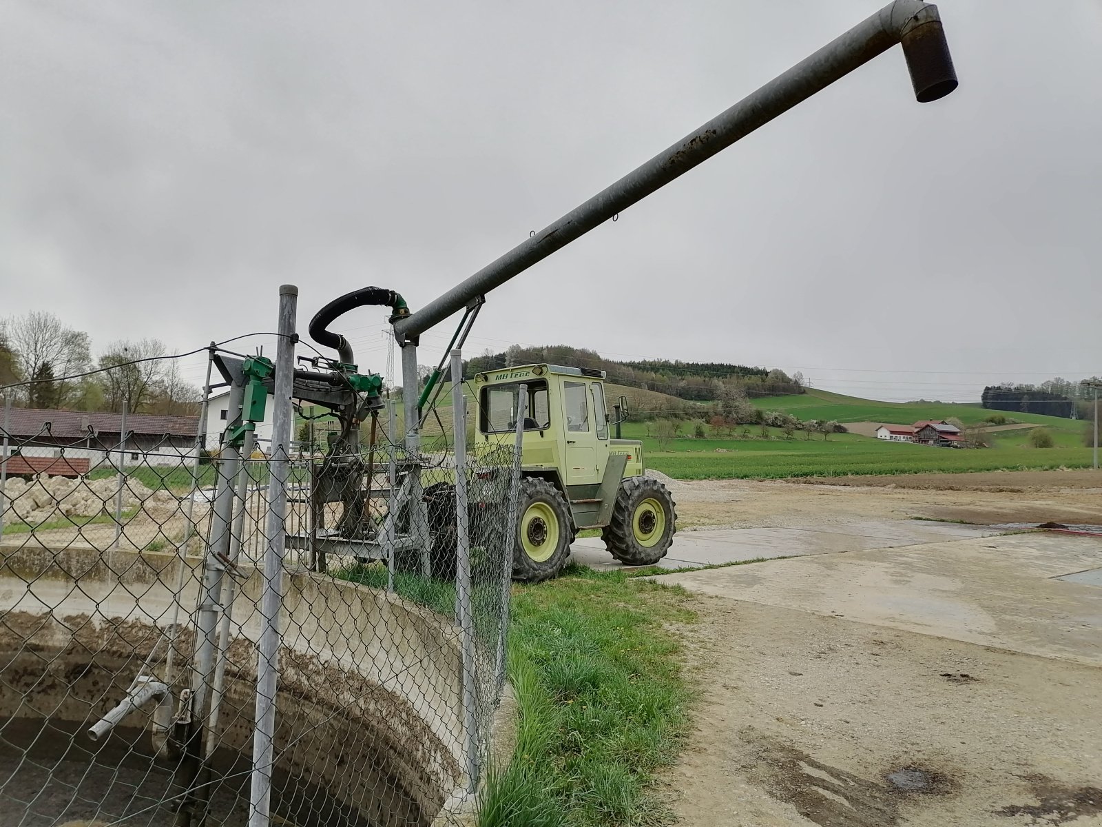 Güllepumpe des Typs Samson 12 m3 - Profigerät - hydraulisch klappbar hydraulisch Überladerohr - Drehkolbenpumpe - Pumpe - Güllefass - Güllewagen - Biogas - Güllezubringer Zubringerfaß, Gebrauchtmaschine in Bad Birnbach (Bild 3)