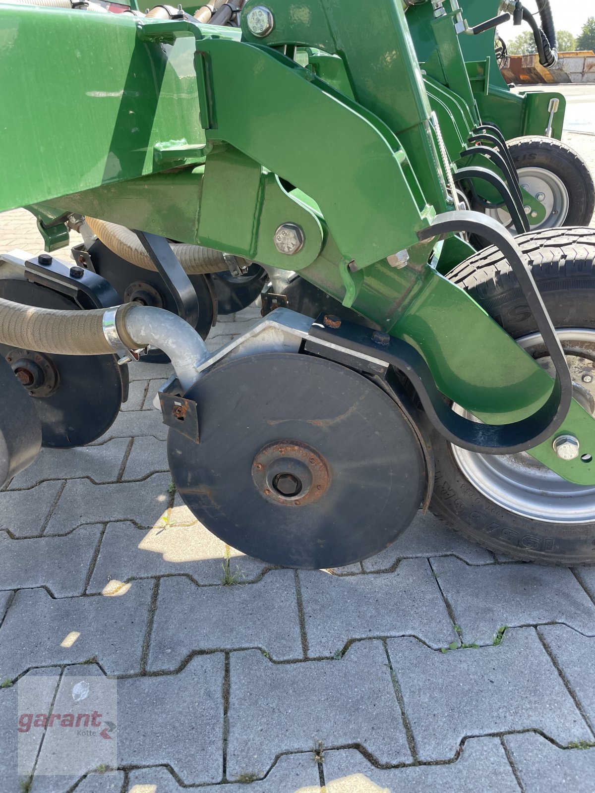 Gülleschlitzgerät des Typs Garant Kotte Slurry Disc 600, Neumaschine in Rieste (Bild 7)