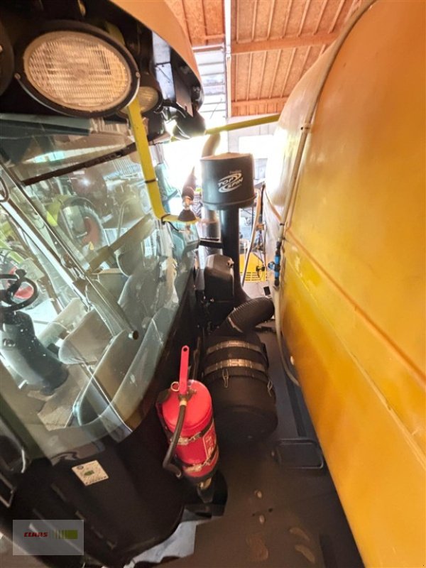 Gülleselbstfahrer van het type CLAAS Xerion 3300 Saddle Trac + Väderstad Carrier 525 XT, Gebrauchtmaschine in Töging am Inn (Foto 8)