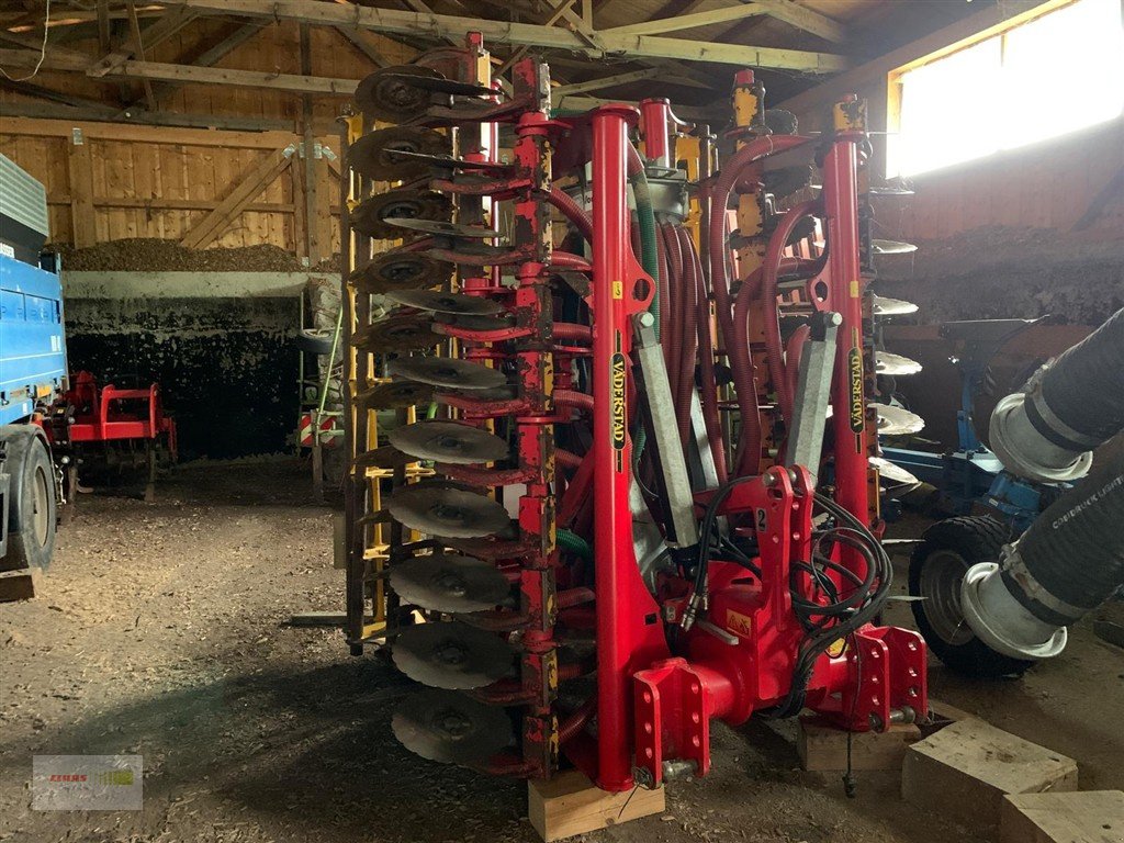 Gülleselbstfahrer van het type CLAAS Xerion 3300 Saddle Trac + Väderstad Carrier 525 XT, Gebrauchtmaschine in Töging am Inn (Foto 25)