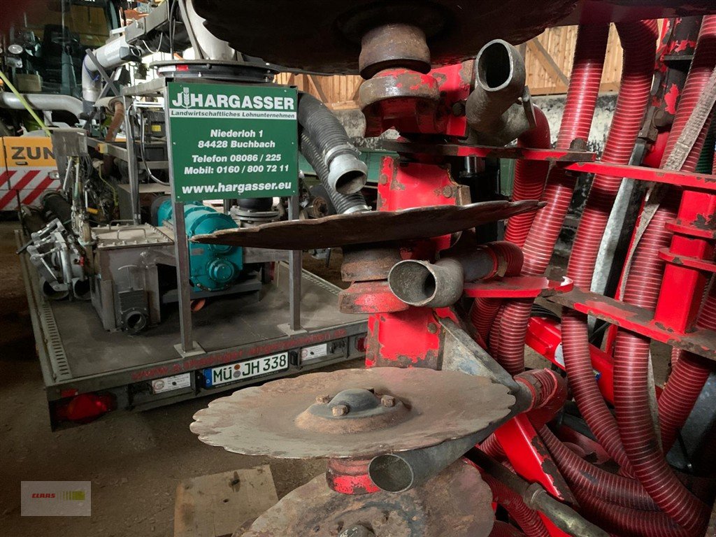 Gülleselbstfahrer van het type CLAAS Xerion 3300 Saddle Trac + Väderstad Carrier 525 XT, Gebrauchtmaschine in Töging am Inn (Foto 27)