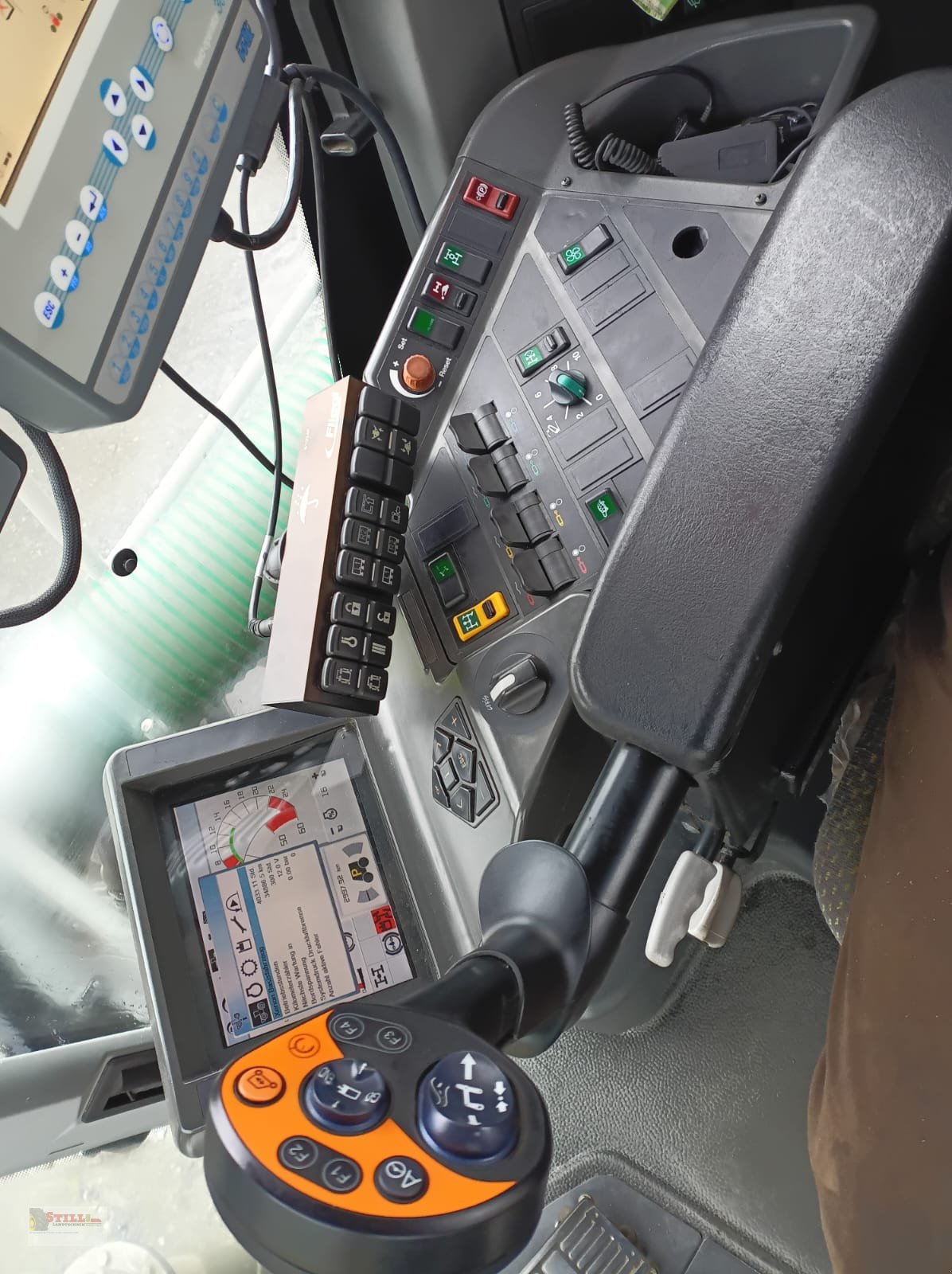 Gülleselbstfahrer typu CLAAS Xerion 3800 ST, Gebrauchtmaschine v Niederviehbach (Obrázek 7)