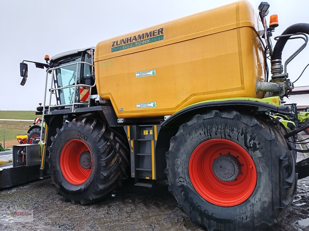 Gülleselbstfahrer typu CLAAS Xerion 3800 ST, Gebrauchtmaschine v Niederviehbach (Obrázek 20)
